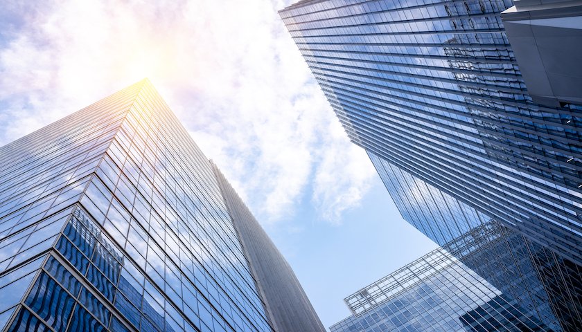 百亿预亏、仲裁施压，华夏幸福站在退市边缘