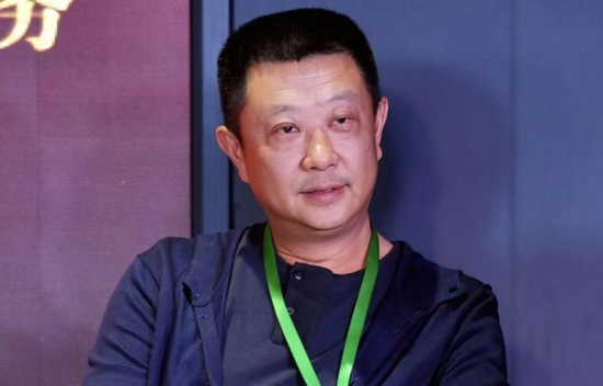 海底捞创始人张勇重掌CEO，股价一度涨超10%，市场在期待什么？